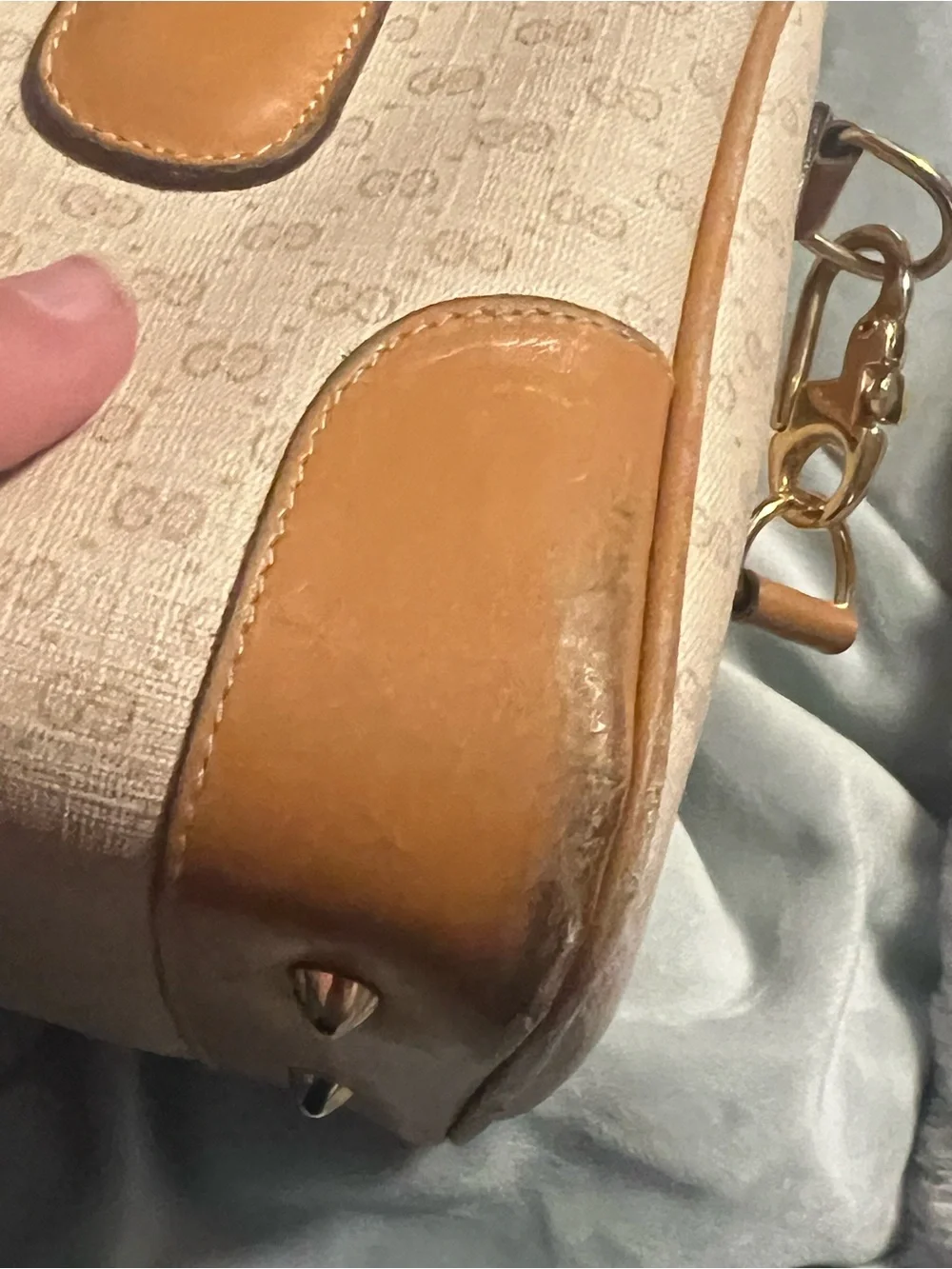 Vintage Gucci Beige gg Monogram Satchel Boston bag speedy tan Leather Handles